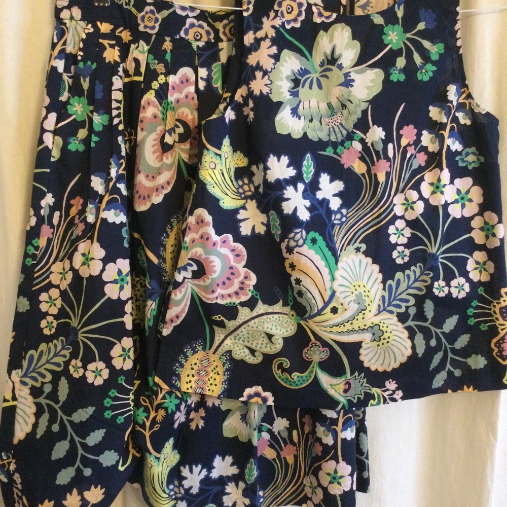 JCrew Liberty 2 Piece   Fabric Top and Skirt in Size 6